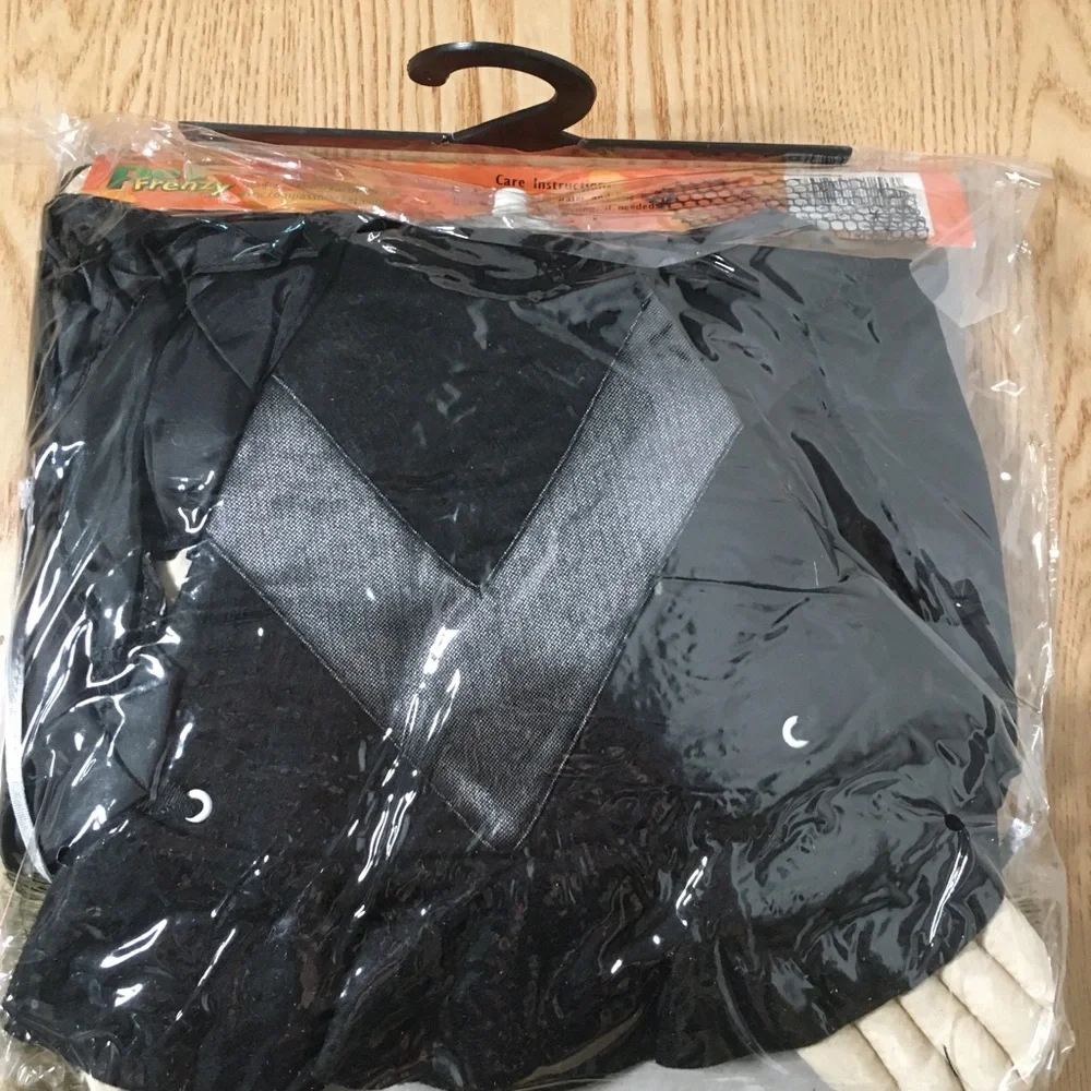 New Doggie🐶 2Pc Bewitched Halloween Costume Size Large Fits 50-75lbs